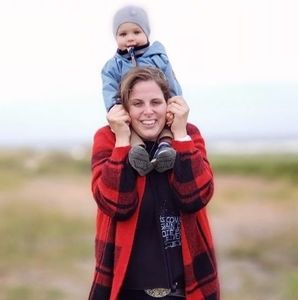 Meet your Posher, Mary-claud